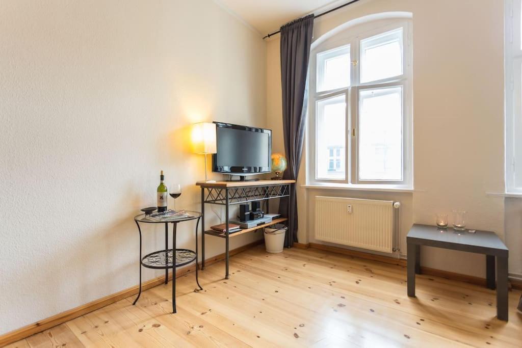 Appartamento Zentrale Altbauwohnung Im Helmholtzkiez