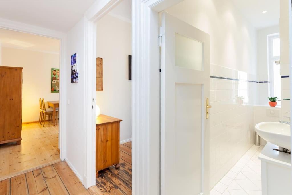 Appartamento Zentrale Altbauwohnung Im Helmholtzkiez *